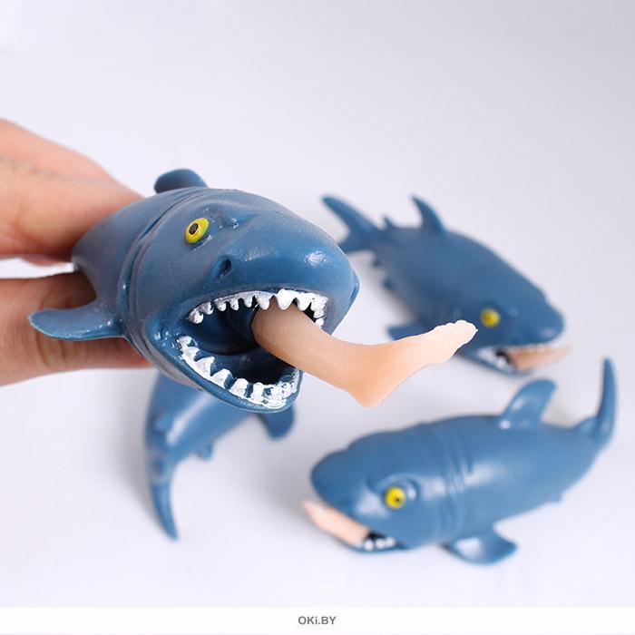 Игрушка мерседес акула